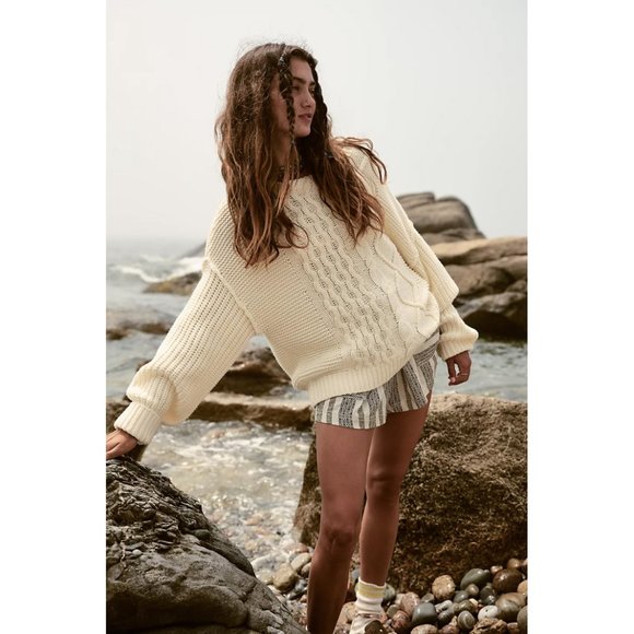 NEW Free People Soft Cozy Chunky Knit Dream Cable Crewneck Sweater Cream $98 L - Picture 2 of 11